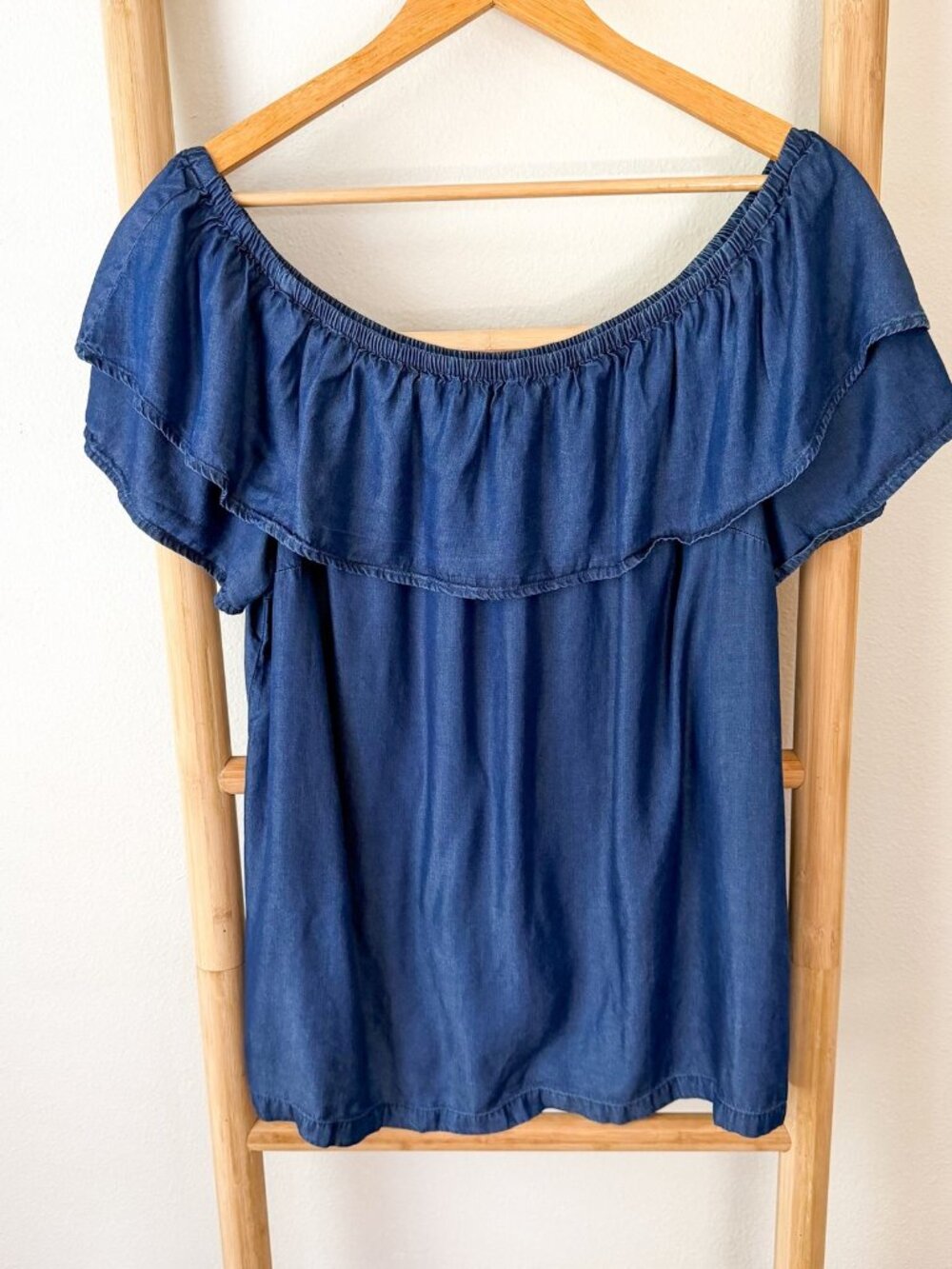 H By Halston Denim Blue Off Shoulder Lyocell Ruffle Blouse Women’s XL
